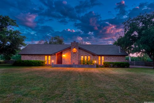 1016 County Road 373, Uvalde, TX, 78801-1264 | Card Image