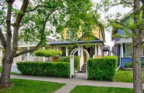 616 9 Ave Ne, Calgary, AB, T2E0W3 | Card Image