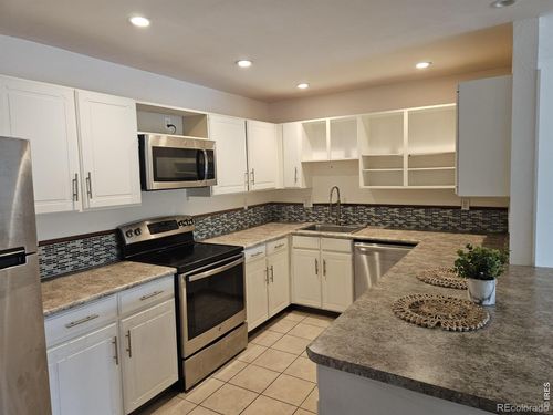 304-3150 Iris Ave, Boulder, CO, 80301-5206 | Card Image
