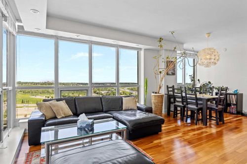 701-10 Shawnee Hill Sw, Calgary, AB, T2Y0K5 | Card Image