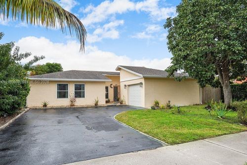 387 Nw 39th Way, Deerfield Beach, FL, 33442 | Card Image