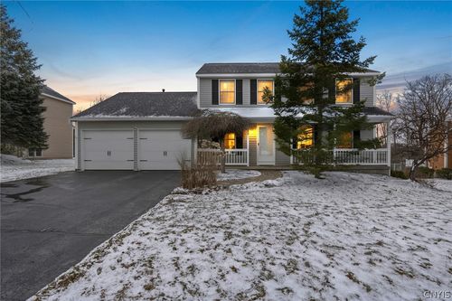 7271 Snowball Run, East Syracuse, NY, 13057-3212 | Card Image