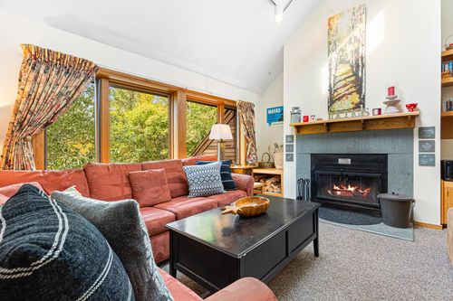 c8-114 High Ridge Rd, Killington, VT, 05751-9616 | Card Image