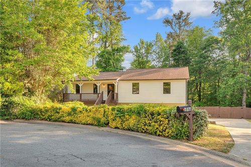 2510 Derek Dr Sw, Marietta, GA, 30064-4481 | Card Image