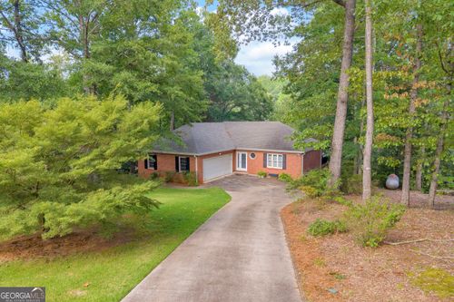 131 Sunrise Dr, Lavonia, GA, 30553-2682 | Card Image