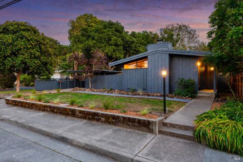 626 Sunnyslope Avenue, Petaluma, CA, 94952 | Card Image