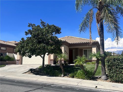 2343 Birdie Dr, Banning, CA, 92220-6691 | Card Image