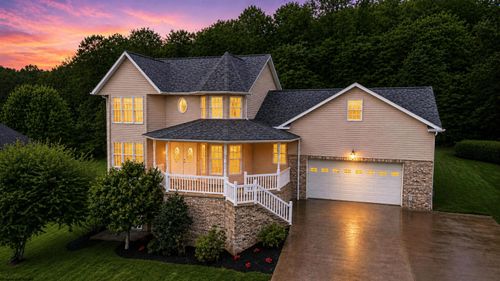 1313 Jamestown Dr, Morgantown, WV, 26508-6806 | Card Image