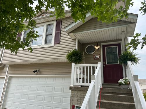 67 Oak Park Rd, Bloomington, IL, 61701-6123 | Card Image