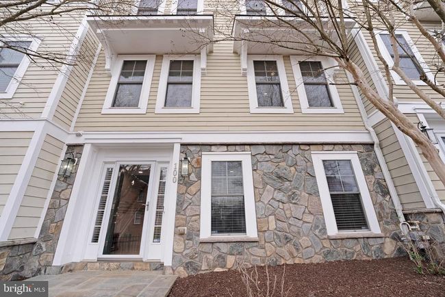 100 Washington St, Townhouse with 4 bedrooms, 4 bathrooms and null parking in OCCOQUAN VA | Image 6