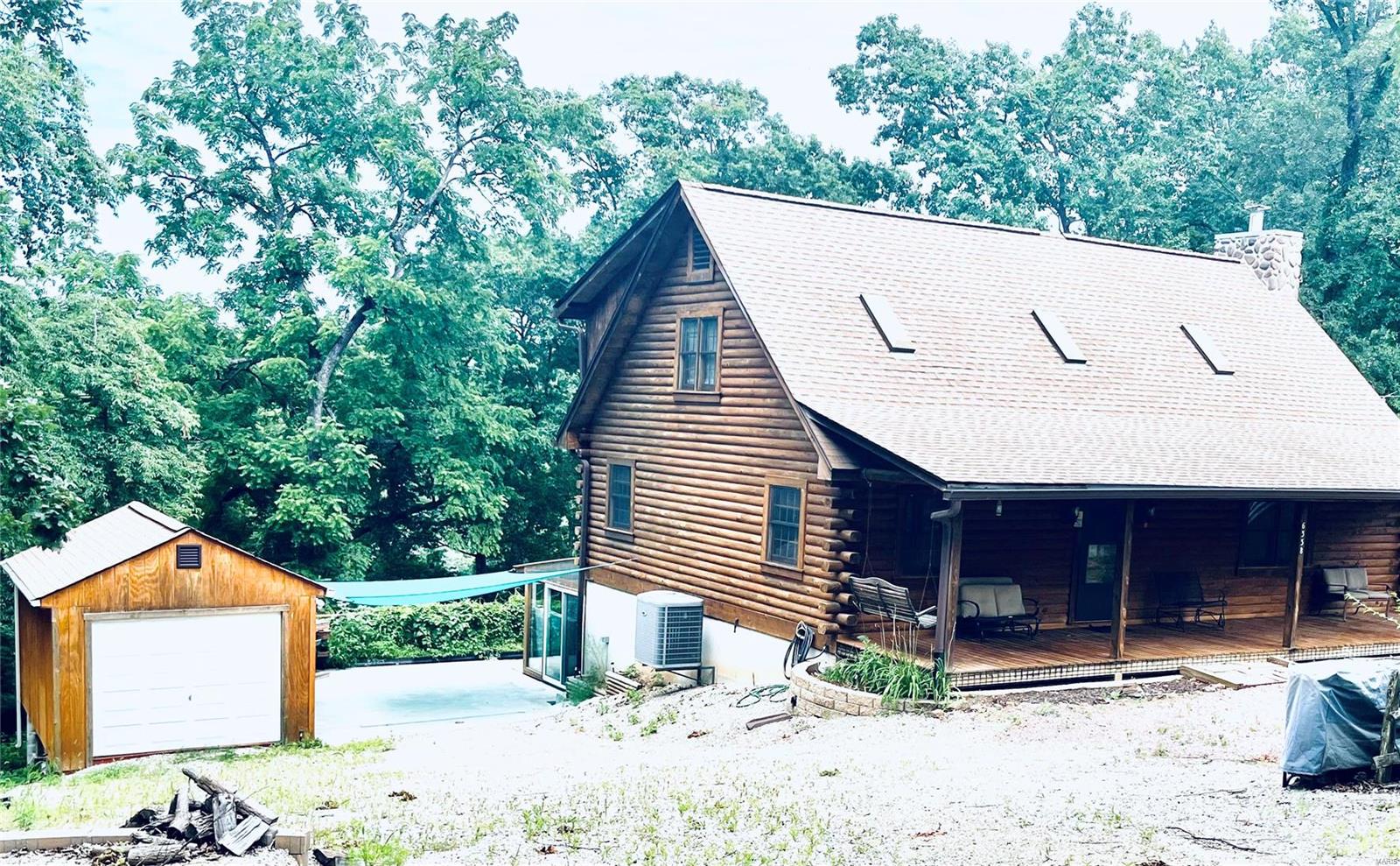 Sioux Dr, French Village, MO 63036