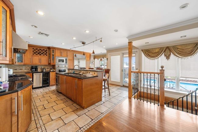 8205 Grand Ave, House other with 4 bedrooms, 4 bathrooms and null parking in North Bergen NJ | Image 9