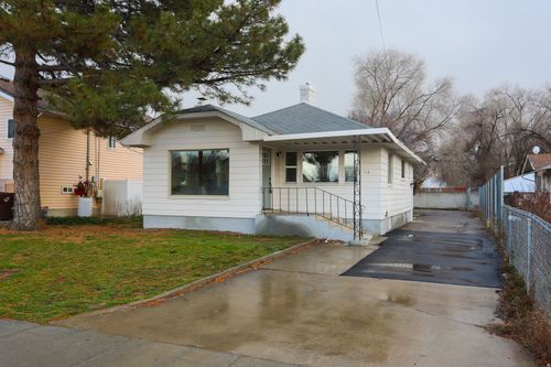110 E Greenwood Ave, Midvale, UT, 84047-2636 | Card Image
