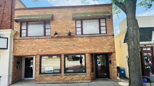 382 Lake St, Antioch, IL, 60002-1404 | Card Image