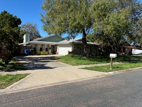 3141 Crest Colony Ln, Corpus Christi, TX, 78415-2437 | Card Image