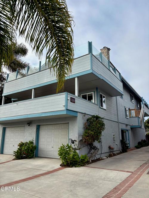 4582 4th St, Carpinteria, CA, 93013-2201 | Card Image