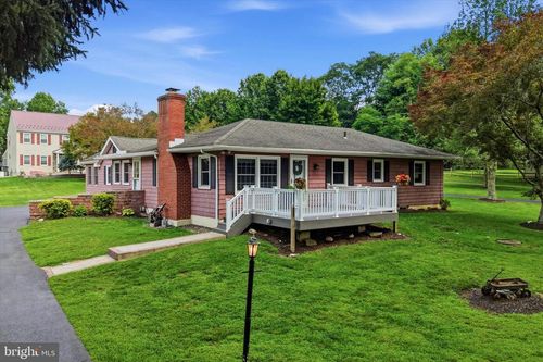 331 Valley Rd, MEDIA, PA, 19063-5517 | Card Image