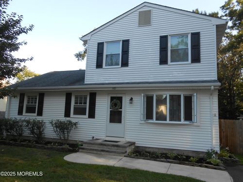 1185 Steamer Ave, Manahawkin, NJ, 08050-2258 | Card Image