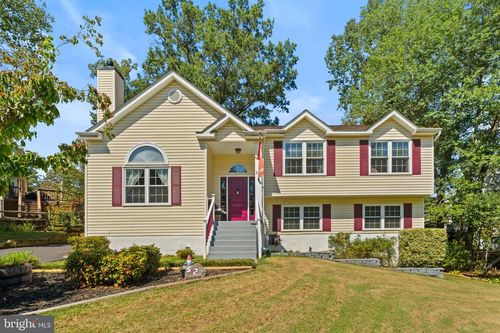 52 Melanie Hollow Ln, FREDERICKSBURG, VA, 22405-2870 | Card Image