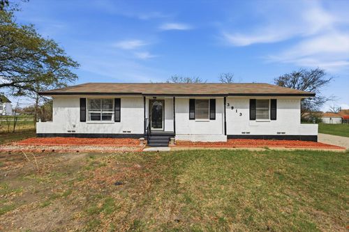 3913 Hickox Rd, Rowlett, TX, 75089-2830 | Card Image
