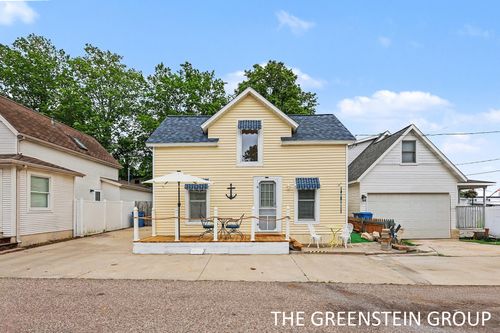 2243 1st Avenue, Holland, MI, 49424 | Card Image
