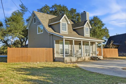 2325 Lakeshore Dr, Canyon Lake, TX, 78133-2949 | Card Image