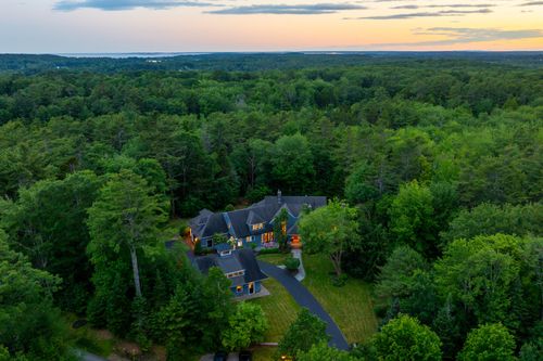 19 Tiger Lily Ln, Cape Elizabeth, ME, 04107-5107 | Card Image