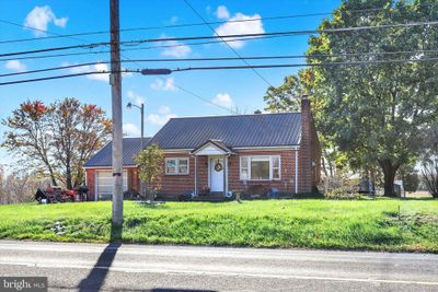 6294 Lincoln Way West, House other with 3 bedrooms, 1 bathrooms and null parking in SAINT THOMAS PA | Image 2