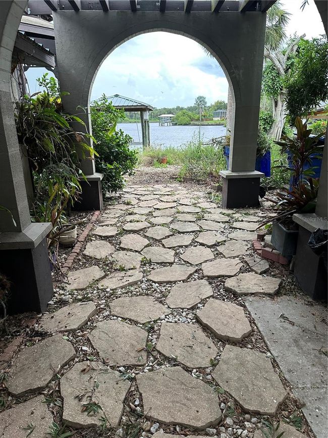 9922 Alavista Dr, Home with 0 bedrooms, 0 bathrooms and null parking in GIBSONTON FL | Image 5