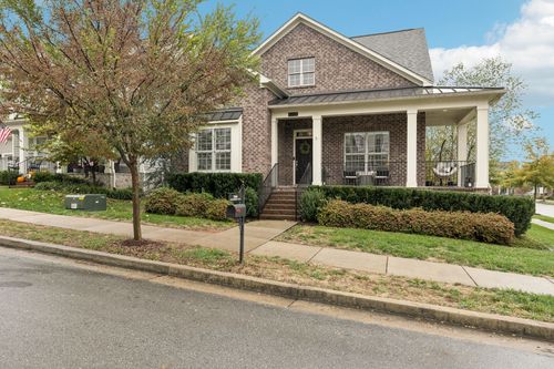 2000 Nolencrest Way, Franklin, TN, 37067-1499 | Card Image