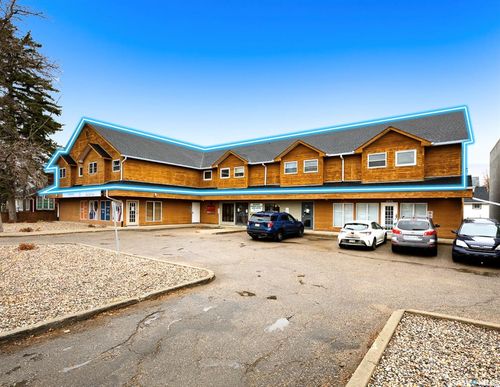4008 Dewdney Ave, Regina, SK, S4T1A2 | Card Image