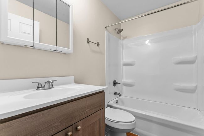 APT-230 - 179 Little Canada Rd E, Condo with 2 bedrooms, 2 bathrooms and null parking in Little Canada MN | Image 13