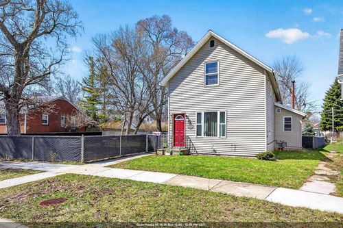 215 N Erie Street, DE PERE, WI, 54115 | Card Image