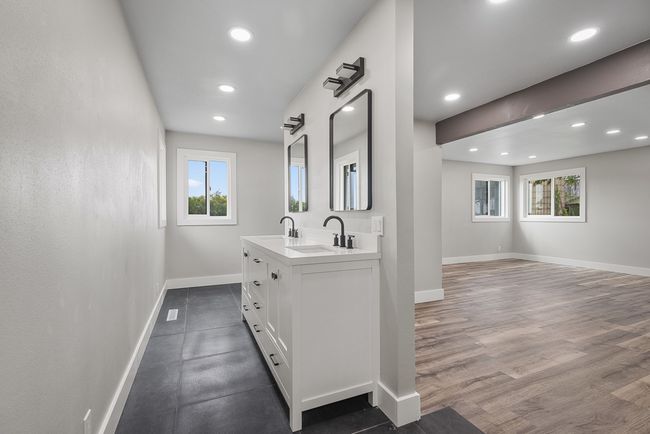 2465 Centerville Rd, House other with 4 bedrooms, 3 bathrooms and 3 parking in ROCKFORD IL | Image 29