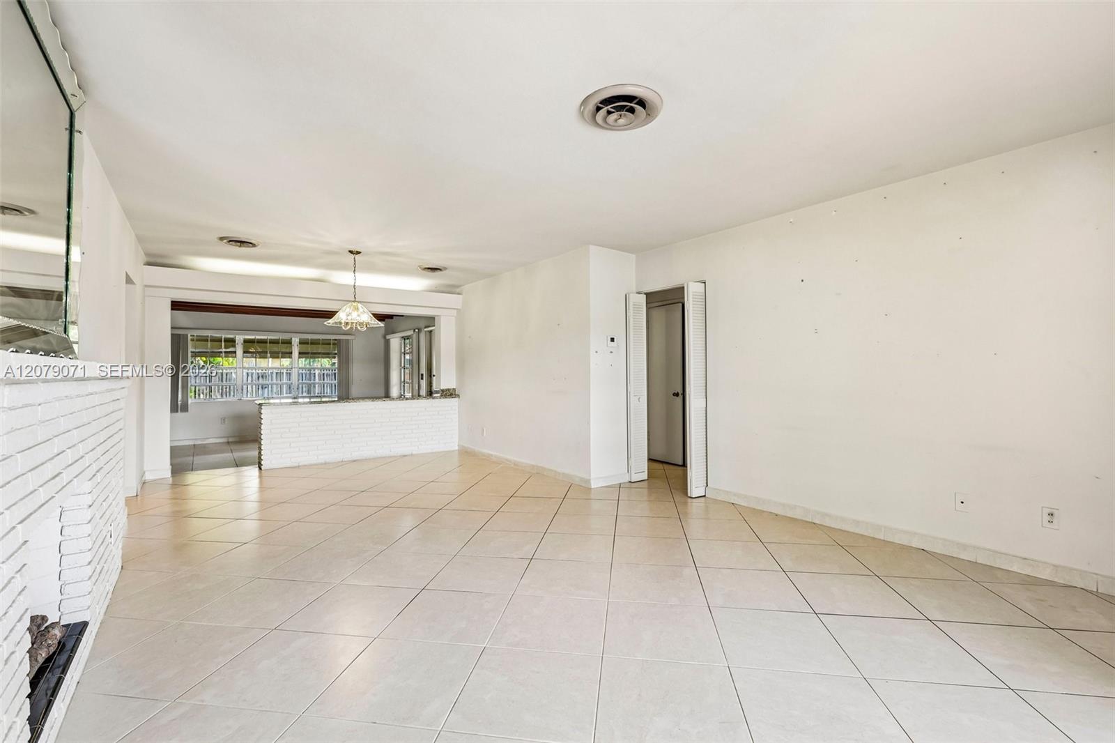 Residential in Hollywood 5