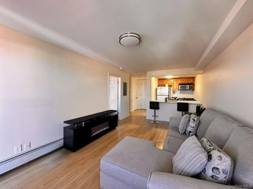 apt-6c-35 Junction Blvd, Corona, NY, 11368-1780 | Card Image