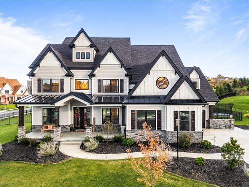 200 Monterey Ct, Mars, PA, 16046-3743 | Card Image