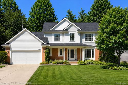 425 Cherry Grove Ln, Commerce Twp, MI, 48390-3981 | Card Image