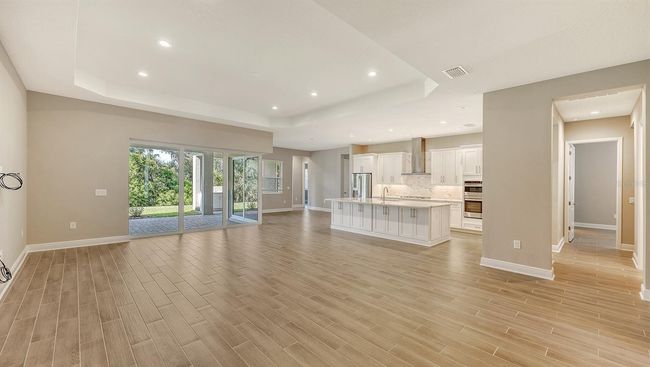 21205 Holmes Cir, House other with 4 bedrooms, 3 bathrooms and null parking in Venice FL | Image 6