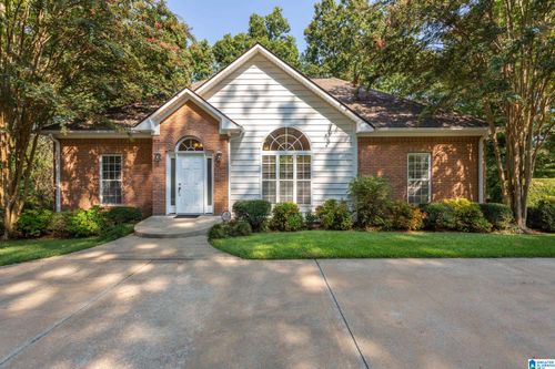 120 Canyon Dr, Anniston, AL, 36207-6206 | Card Image