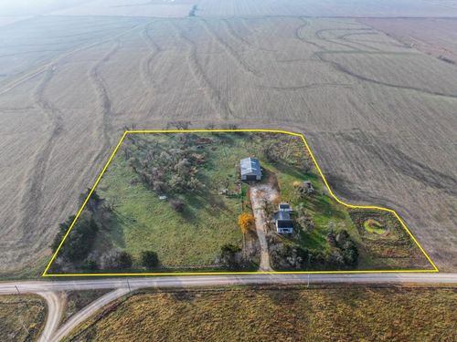 2563 Nw 160th St, Burns, KS, 66840-8874 | Card Image