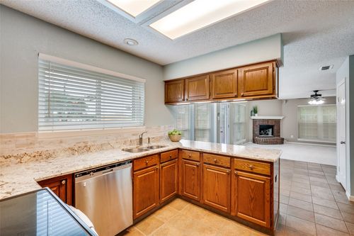 2400 Covington Dr, Flower Mound, TX, 75028-4666 | Card Image