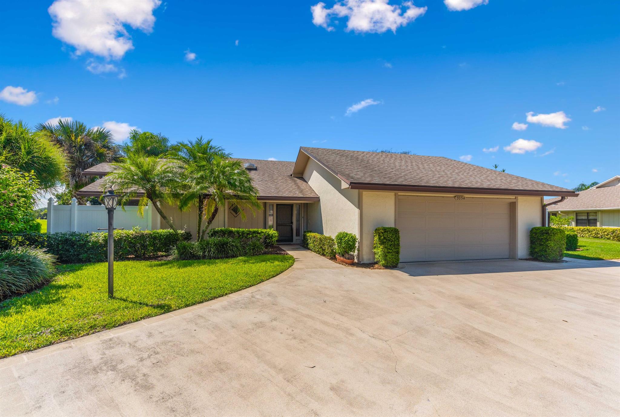 Bunker Hill Dr, Hobe Sound, FL 33455