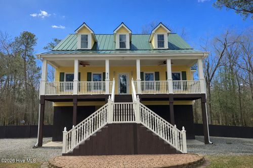 815 Riverview Dr, Burgaw, NC, 28425-6101 | Card Image