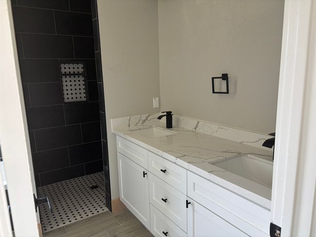 3240 Taft Ave, House other with 3 bedrooms, 2 bathrooms and null parking in Groves TX | Image 8