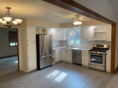 340 Indiana Ave, Argos, IN, 46501-1016 | Card Image