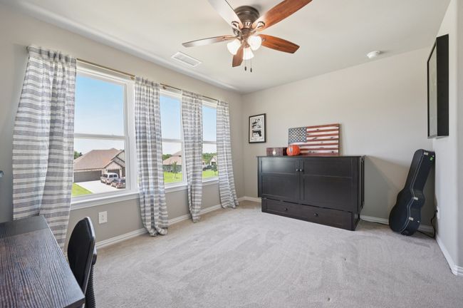 Flex Room - bed, study, craft room? Has closet and lots of windows | Image 13