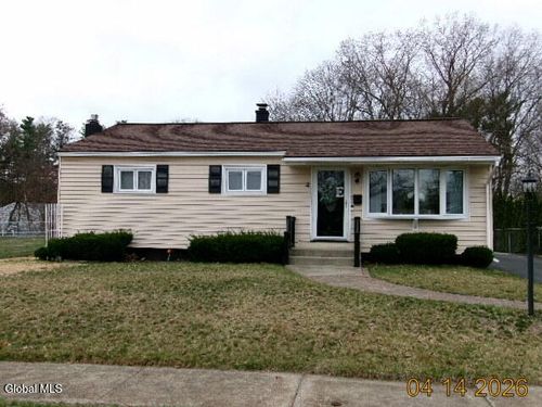 4 Avon Pl, South Glens Falls, NY, 12803-5203 | Card Image