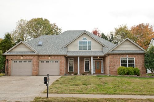950 Willow Cir, Clarksville, TN, 37043-6852 | Card Image