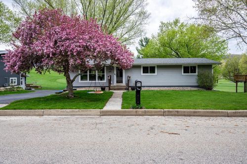 670 S Cairns Avenue, RICHLAND CENTER, WI, 53581 | Card Image